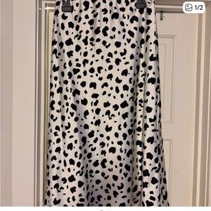Renee C. Black and White Patterned A-Line Skirt